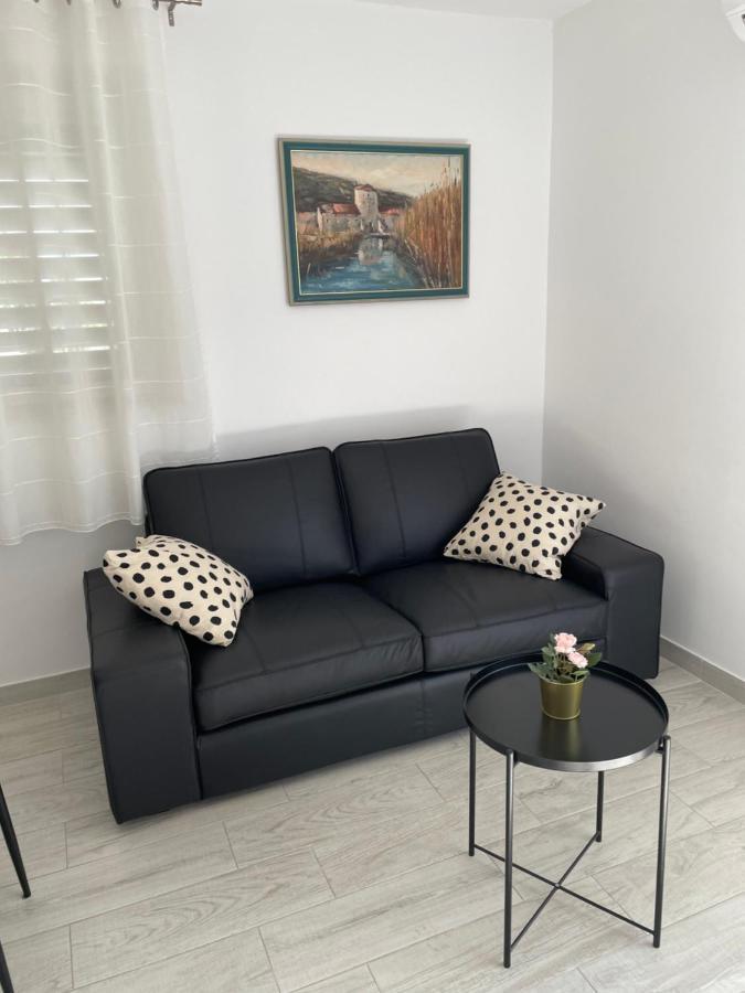 Apartment Paulina Trogir Buitenkant foto