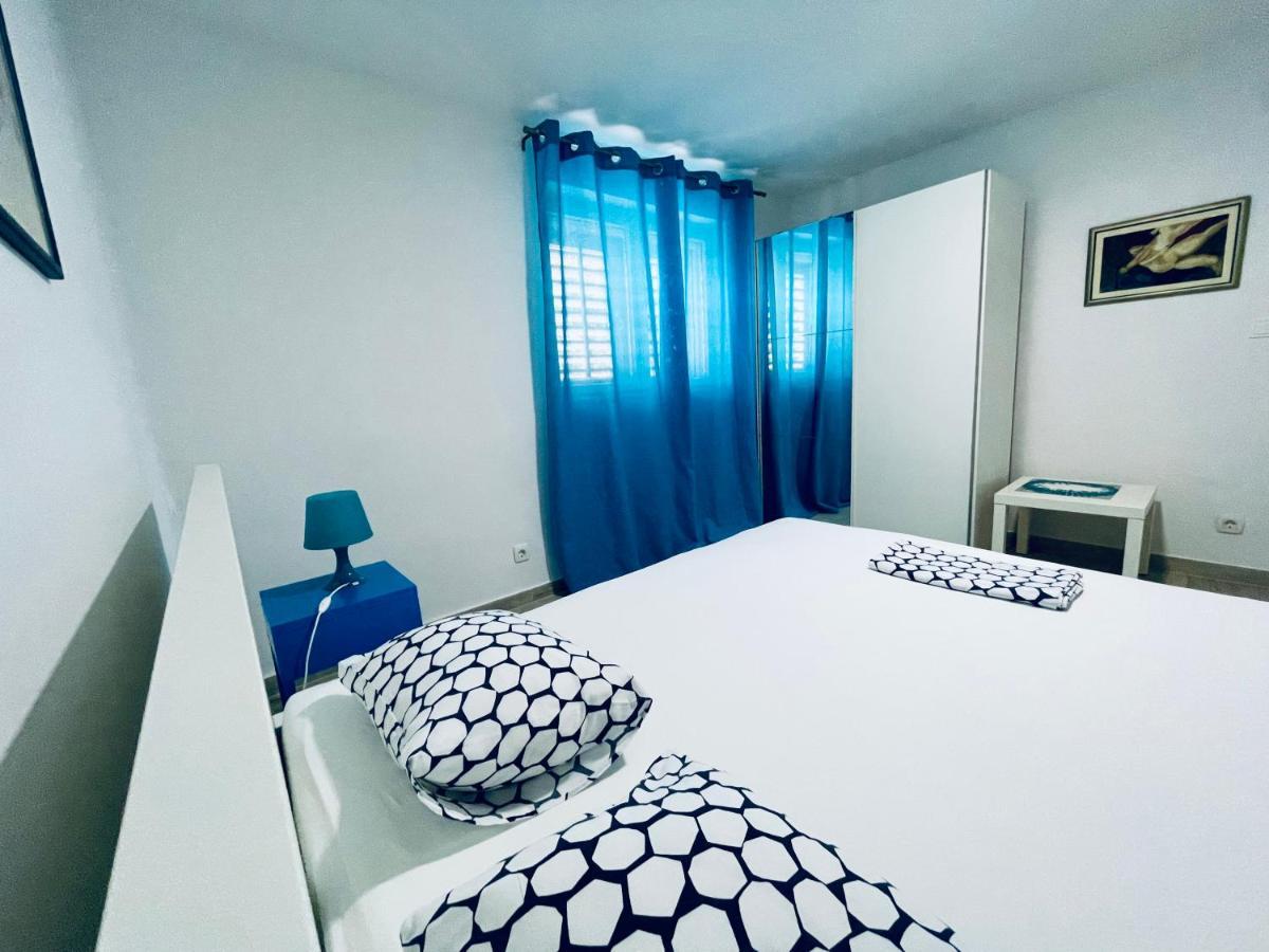 Apartment Paulina Trogir Buitenkant foto
