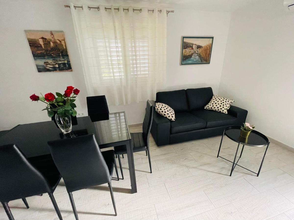 Apartment Paulina Trogir Buitenkant foto