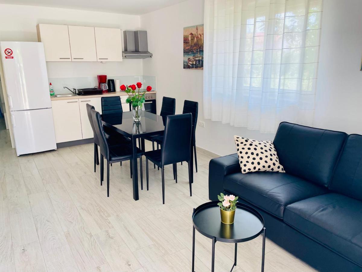 Apartment Paulina Trogir Buitenkant foto